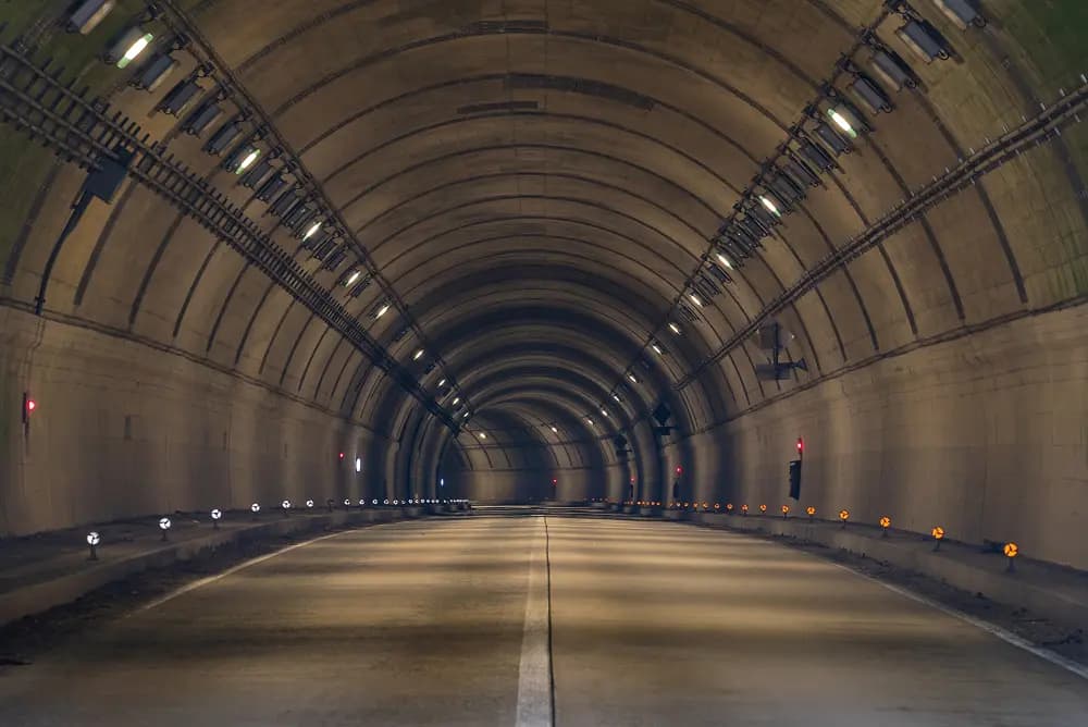 tunnel lighting